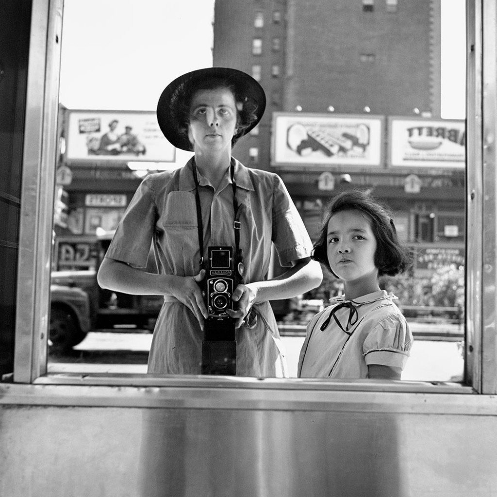 Vivian Maier tirando selfies desde 1950 - MF 5